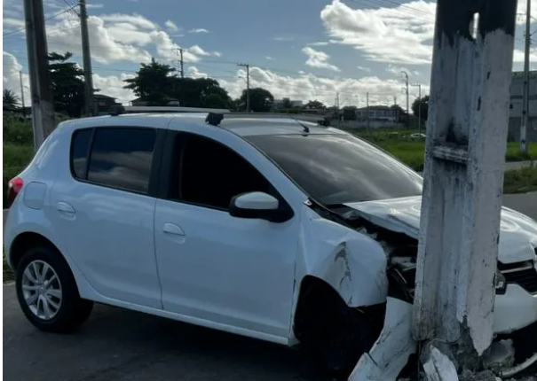 Ônibus com Romeiros tomba na BR 230 na Paraíba; motorista morreu